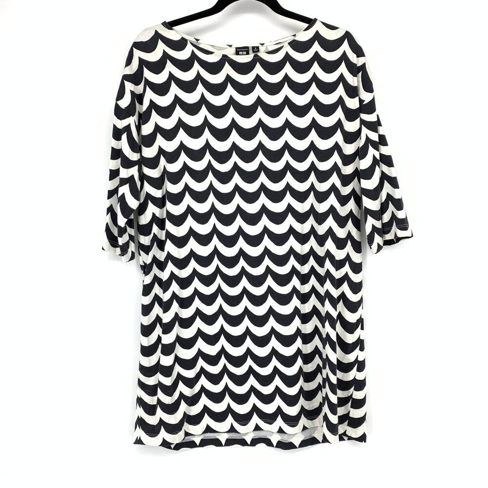 Marimekko X Uniqlo Short Sleeve Tunic Top Womens Size M Black White Waves Print